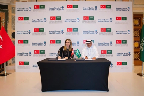 bayegan-ve-suudi-arabistanin-oncu-petrokimya-ureticisi-tasnee-arasindaki-is-birligi-guclenerek-suruyor